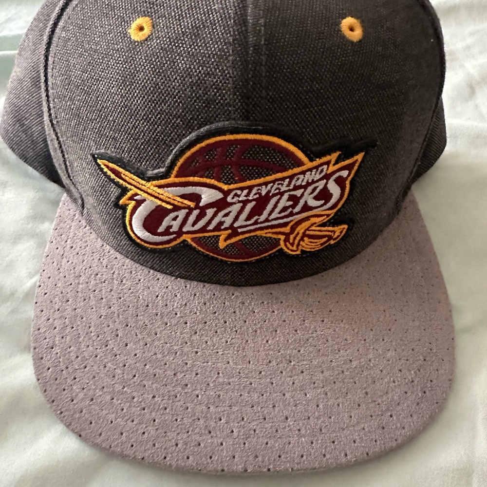 Cleveland Cavaliers Gray and Yellow Cap